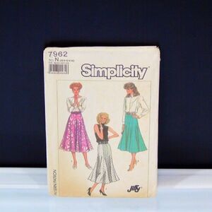 Simplicity 7962 Pattern Jiffy Misses Skirt